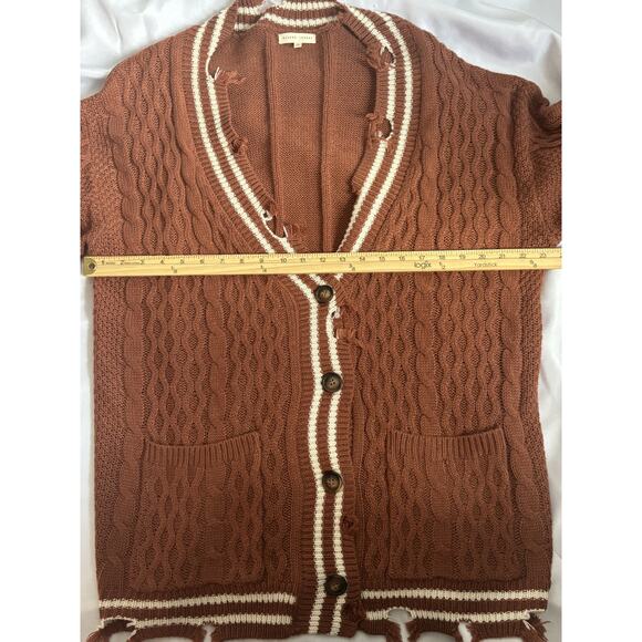 Gilded Intent Distressed Cable Knit Cardigan – Women’s Medium – Like New - Picture 5 of 7